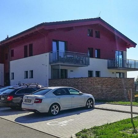 ליפנו נאד וויטאבו Apartman Monika מראה חיצוני תמונה